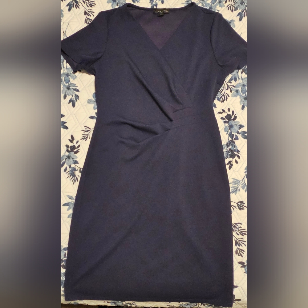 🕯Simply Styled Navy Faux Wrap Dress Size L Ruched Waist V-Neck Sheath Midi
